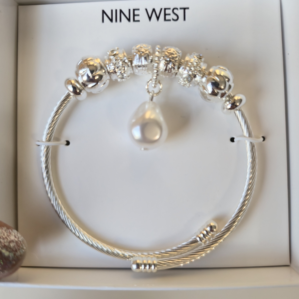 NEW Silver and‎ Pearl Adjustable Bracelet Women Jewelry